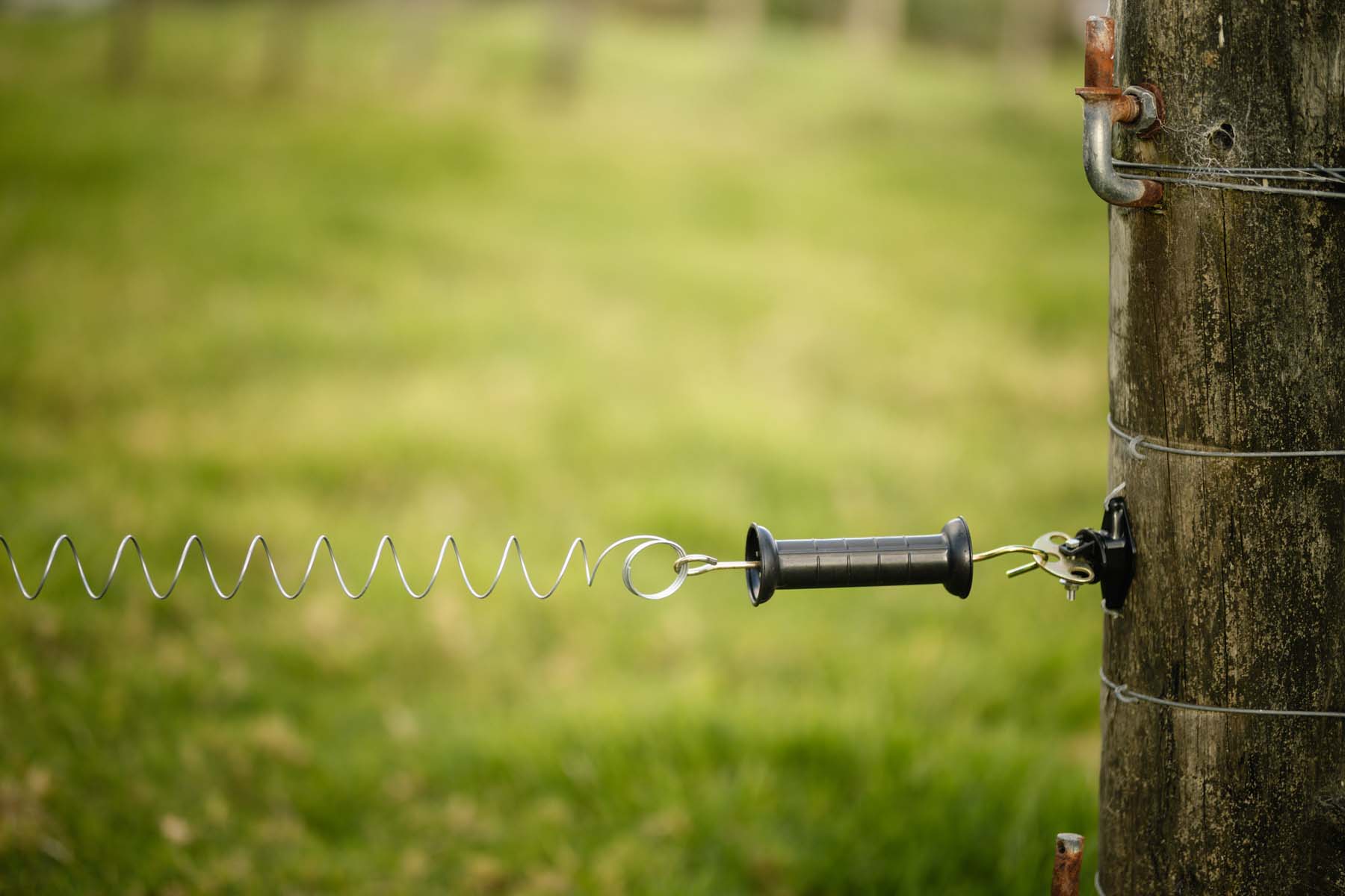 Electric Gates, Gate Openers & Tape Gate Accessories | Jolt Fencing